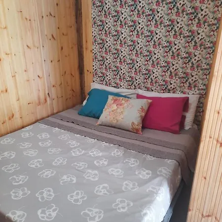 Zig Zag Хостел *