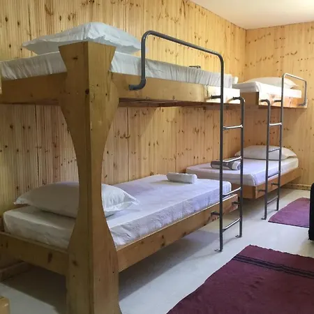 Hostal Zig Zag *