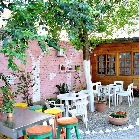Zig Zag Hostel Tirana